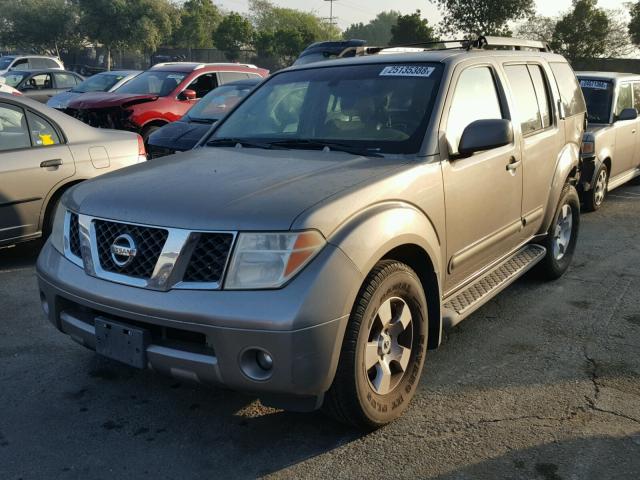 5N1AR18U45C732043 - 2005 NISSAN PATHFINDER TAN photo 2