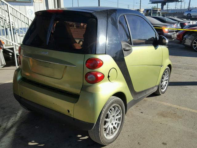 WMEEJ3BAXBK421615 - 2011 SMART FORTWO PUR GREEN photo 4