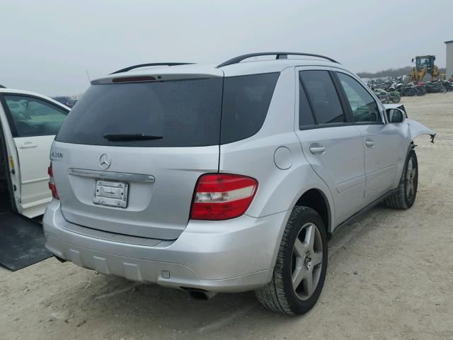 4JGBB86E86A090517 - 2006 MERCEDES-BENZ ML 350 SILVER photo 4