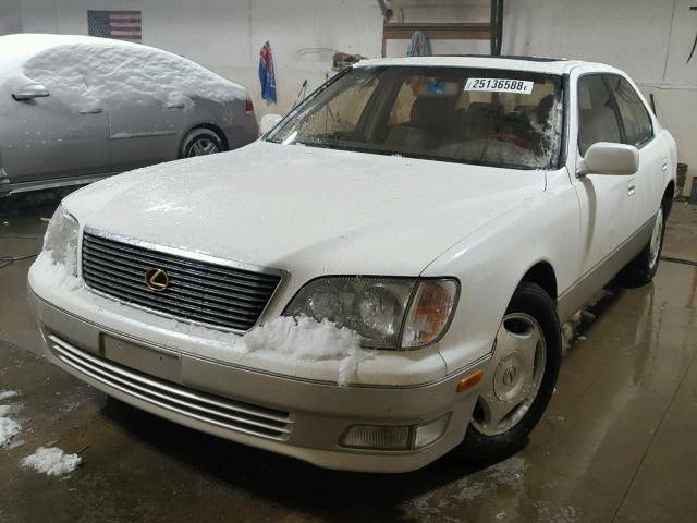 JT8BH28FXX0140717 - 1999 LEXUS LS 400 WHITE photo 2