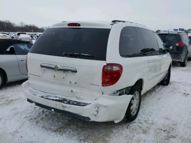 2A4GP54L06R863790 - 2006 CHRYSLER TOWN & COU WHITE photo 4