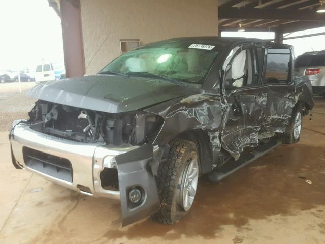 1N6BA0ED2BN307920 - 2011 NISSAN TITAN S GRAY photo 2