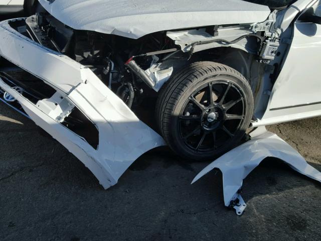 1VWAT7A38HC027239 - 2017 VOLKSWAGEN PASSAT S أبيض صورة 9