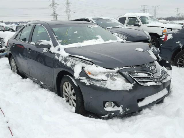 4T1BK3EK7BU120223 - 2011 TOYOTA CAMRY SE GRAY photo 1