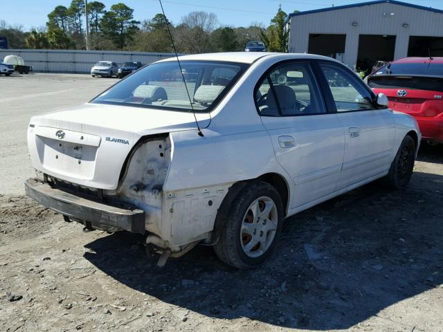 KMHDN46D15U958953 - 2005 HYUNDAI ELANTRA GL WHITE photo 4