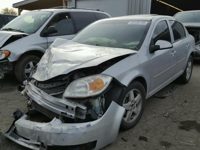 1G1AL58F887173908 - 2008 CHEVROLET COBALT LT SILVER photo 2