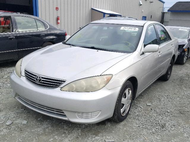 4T1BE32K06U150987 - 2006 TOYOTA CAMRY LE SILVER photo 2