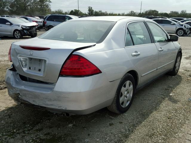 3HGCM564X7G711690 - 2007 HONDA ACCORD LX SILVER photo 4