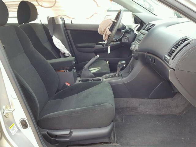 3HGCM564X7G711690 - 2007 HONDA ACCORD LX SILVER photo 5