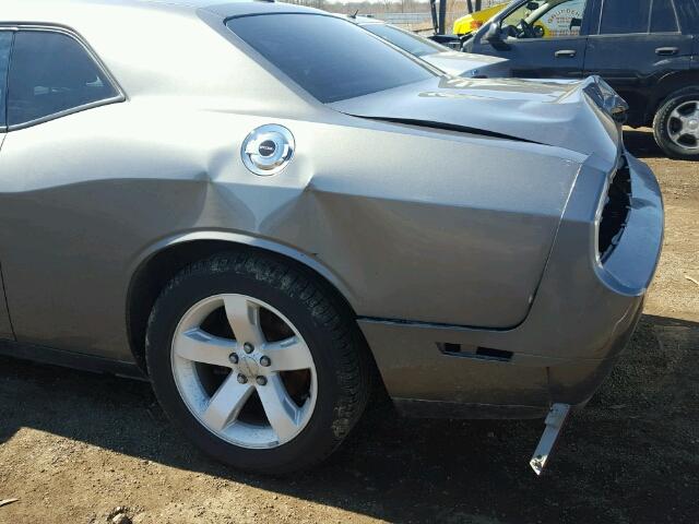 2B3CJ4DG7BH570280 - 2011 DODGE CHALLENGER GRAY photo 9