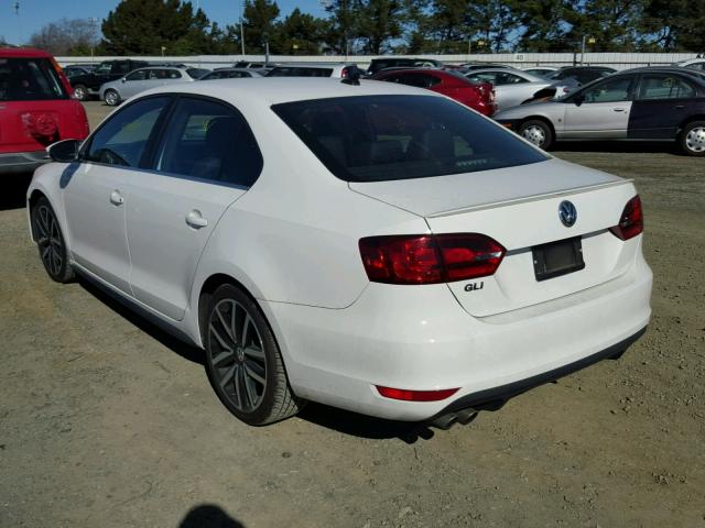 3VW5A7AJ0DM423261 - 2013 VOLKSWAGEN JETTA GLI WHITE photo 3