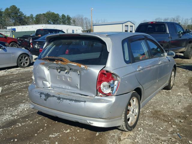 KNAFE161355072836 - 2005 KIA SPECTRA5 SILVER photo 4