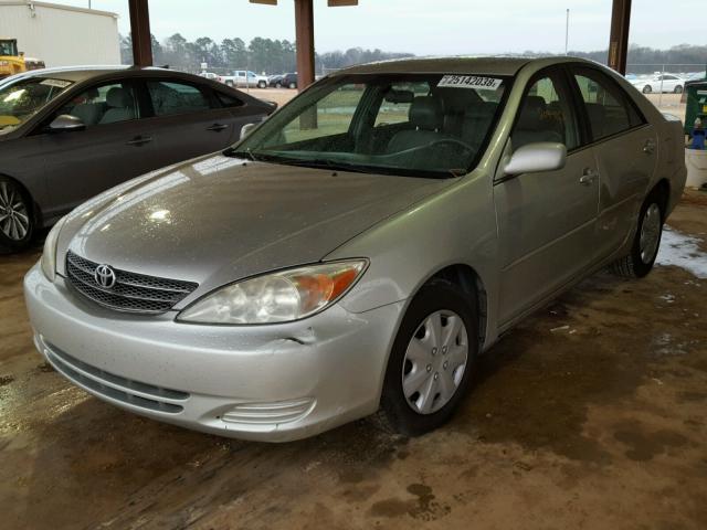 4T1BE32K14U791658 - 2004 TOYOTA CAMRY LE SILVER photo 2