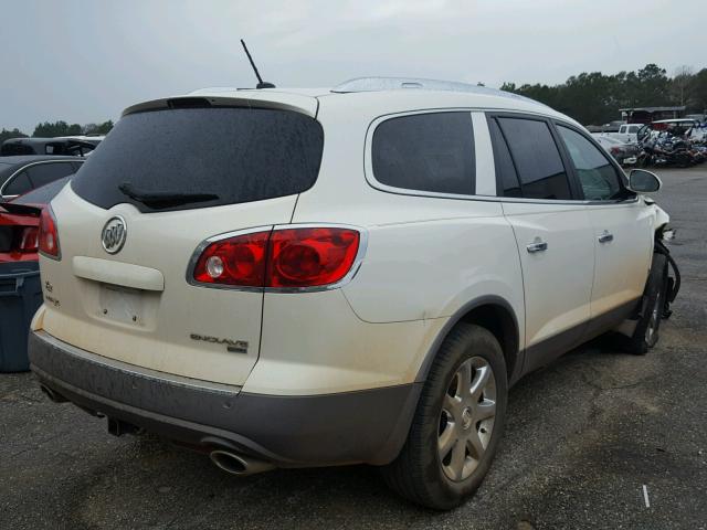 5GALRCED1AJ128261 - 2010 BUICK ENCLAVE CX WHITE photo 4