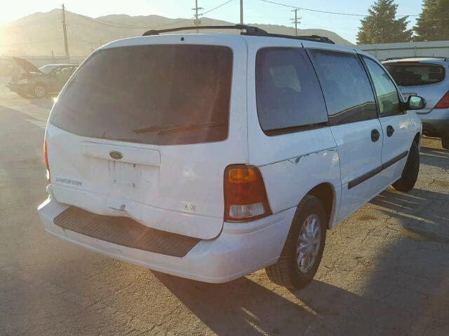 2FMZA514X2BA82190 - 2002 FORD WINDSTAR L WHITE photo 4