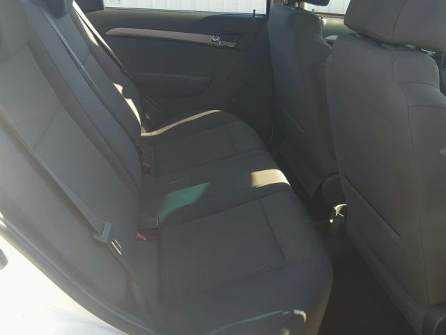 KL1TD56E29B310208 - 2009 CHEVROLET AVEO LS WHITE photo 6