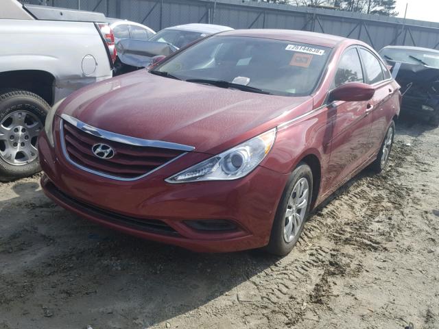 5NPEB4AC6CH380257 - 2012 HYUNDAI SONATA GLS RED photo 2