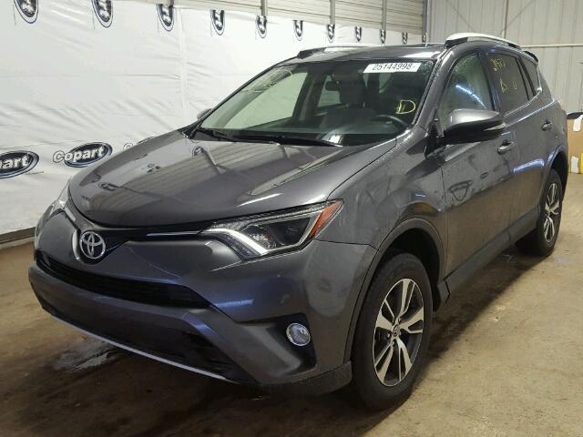 JTMWFREV5GJ069739 - 2016 TOYOTA RAV4 XLE GRAY photo 2