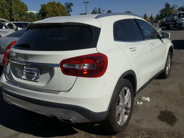 WDCTG4EB8FJ176396 - 2015 MERCEDES-BENZ GLA 250 WHITE photo 4