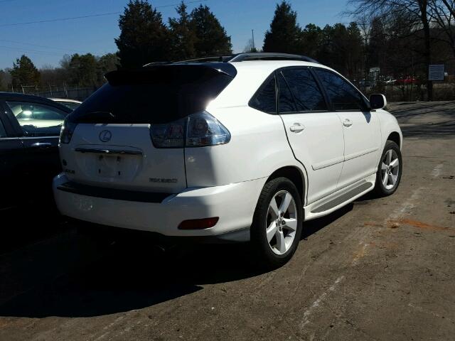 2T2GA31U15C029434 - 2005 LEXUS RX 330 WHITE photo 4