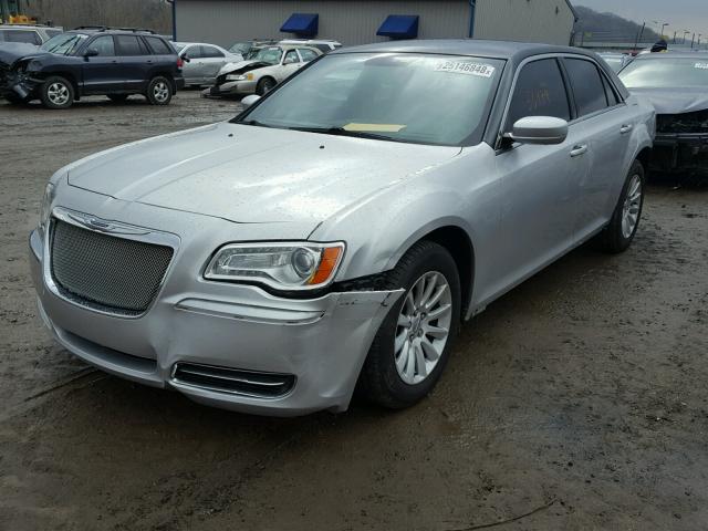 2C3CCAAG5CH234631 - 2012 CHRYSLER 300 SILVER photo 2