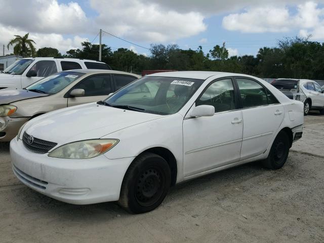 4T1BE32K14U335966 - 2004 TOYOTA CAMRY LE WHITE photo 2