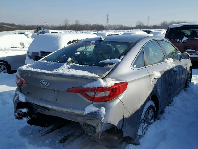 5NPE24AF4GH386641 - 2016 HYUNDAI SONATA SE GRAY photo 4