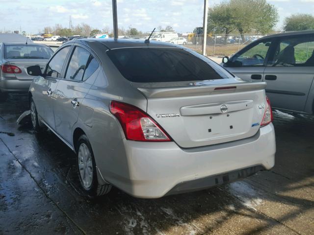 3N1CN7AP1FL801120 - 2015 NISSAN VERSA S SILVER photo 3