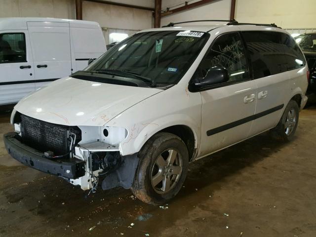 1D4GP45R95B258265 - 2005 DODGE CARAVAN SX WHITE photo 2