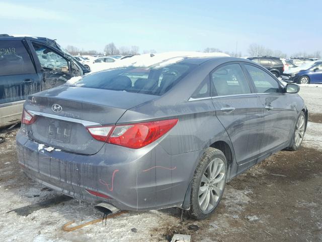 5NPEC4AC6BH118881 - 2011 HYUNDAI SONATA SE GRAY photo 4