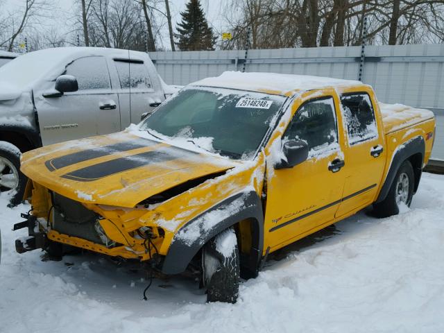 1GCDT136958212922 - 2005 CHEVROLET COLORADO YELLOW photo 2