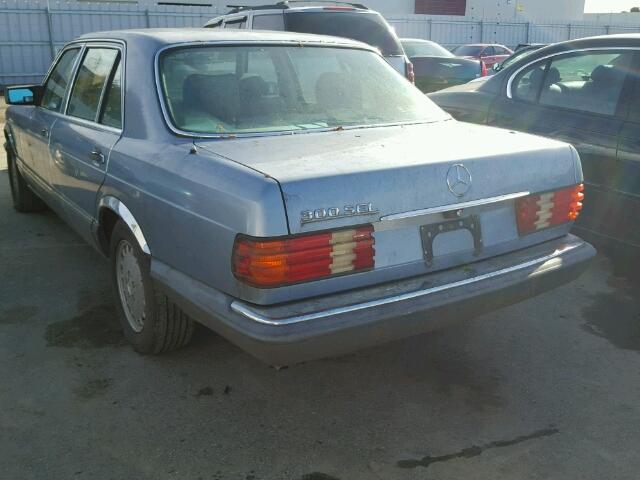 WDBCA25D3JA369110 - 1988 MERCEDES-BENZ 300 SEL BLUE photo 3