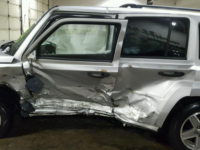 1J8FT28W18D706851 - 2008 JEEP PATRIOT SP SILVER photo 9