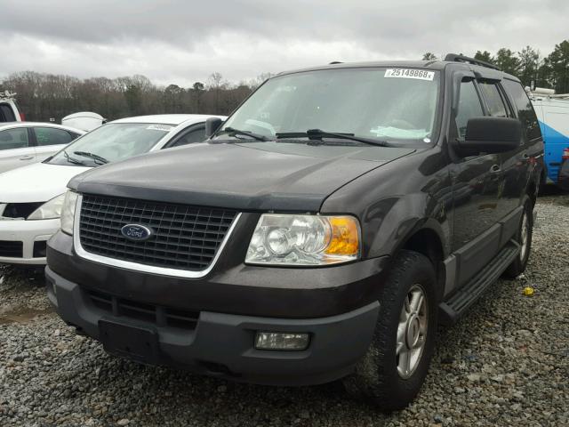 1FMPU16516LA75465 - 2006 FORD EXPEDITION GRAY photo 2