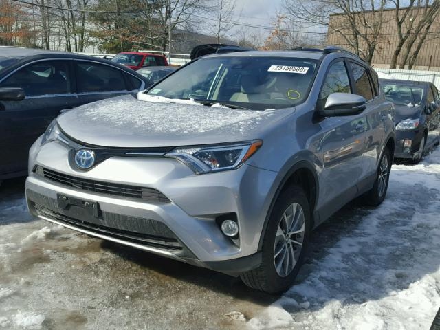 JTMRJREV6HD112304 - 2017 TOYOTA RAV4 HV LE SILVER photo 2