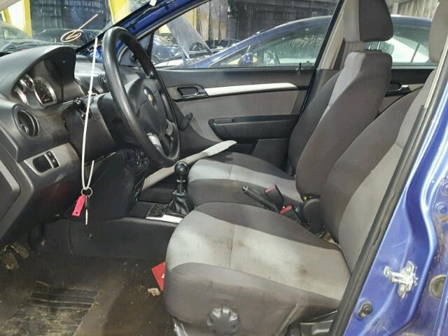 KL1TD66E09B332374 - 2009 CHEVROLET AVEO LS BLUE photo 5