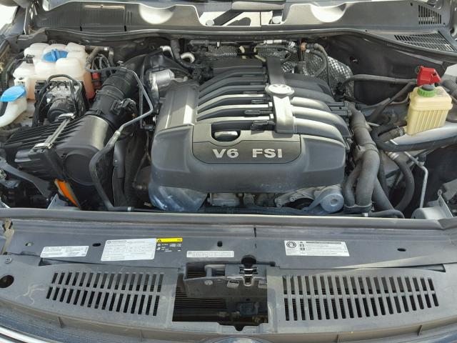 WVGEF9BP9DD011432 - 2013 VOLKSWAGEN TOUAREG V6 SILVER photo 7