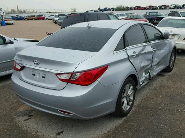 5NPEB4AC6DH769661 - 2013 HYUNDAI SONATA GLS SILVER photo 4