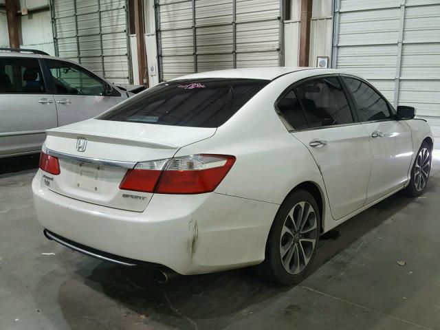 1HGCR2F54FA021715 - 2015 HONDA ACCORD SPO WHITE photo 4