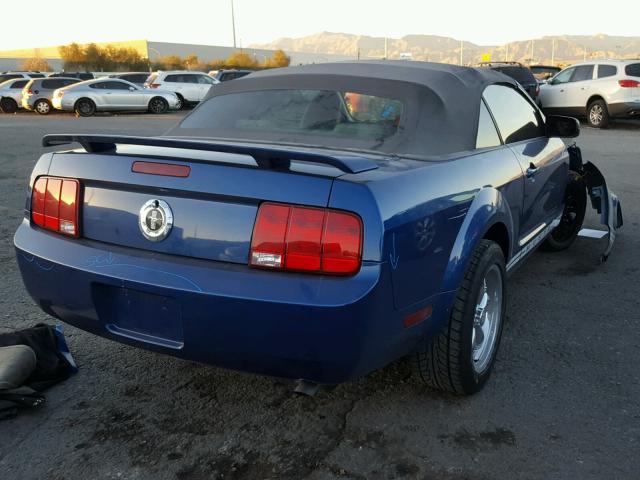 1ZVFT84N365110586 - 2006 FORD MUSTANG BLUE photo 4