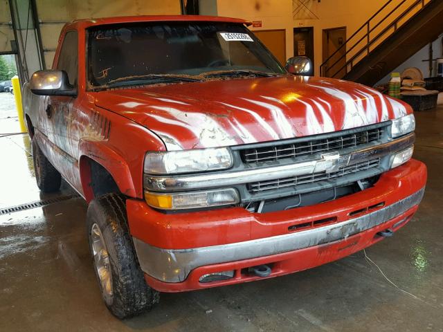 1GCHC24U61Z252691 - 2001 CHEVROLET SILVERADO RED photo 1