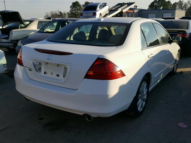 1HGCM66597A100949 - 2007 HONDA ACCORD EX WHITE photo 4