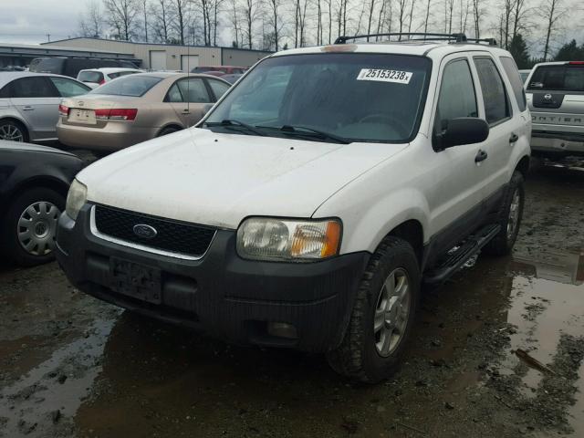 1FMCU93163KA52022 - 2003 FORD ESCAPE XLT WHITE photo 2