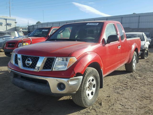 1N6AD06WX6C402942 - 2006 NISSAN FRONTIER K RED photo 2