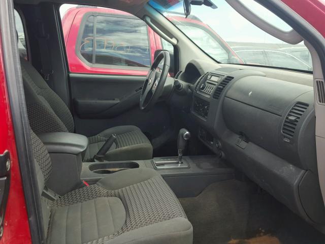 1N6AD06WX6C402942 - 2006 NISSAN FRONTIER K RED photo 5