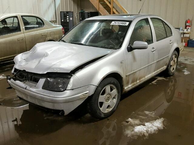 3VWSP29M61M026779 - 2001 VOLKSWAGEN JETTA GLS SILVER photo 2