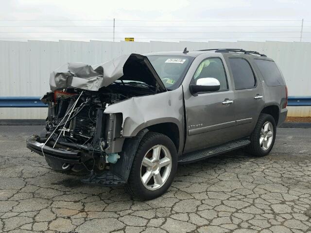 1GNFK13057J388201 - 2007 CHEVROLET TAHOE K150 GRAY photo 2