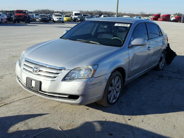 4T1BK36B96U135570 - 2006 TOYOTA AVALON XL SILVER photo 2