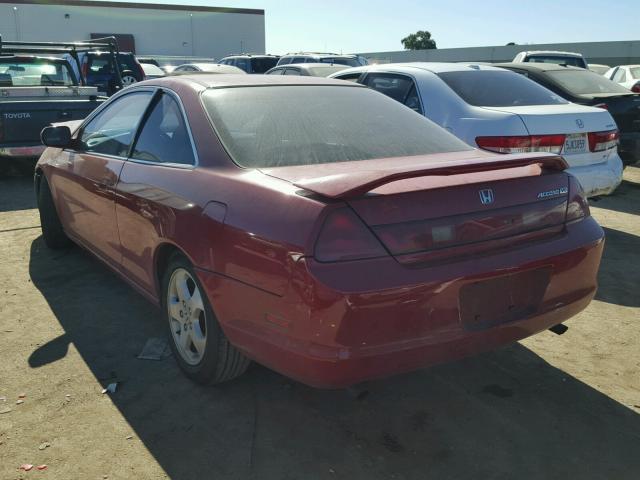 1HGCG2250YA037621 - 2000 HONDA ACCORD EX RED photo 3