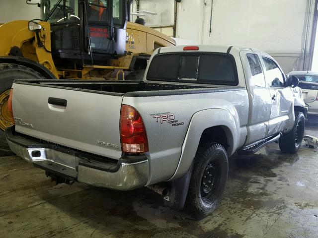 5TEUU42N88Z568028 - 2008 TOYOTA TACOMA ACC SILVER photo 4